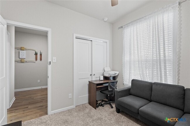 Building Photo - 1913 Zabcikville Dr