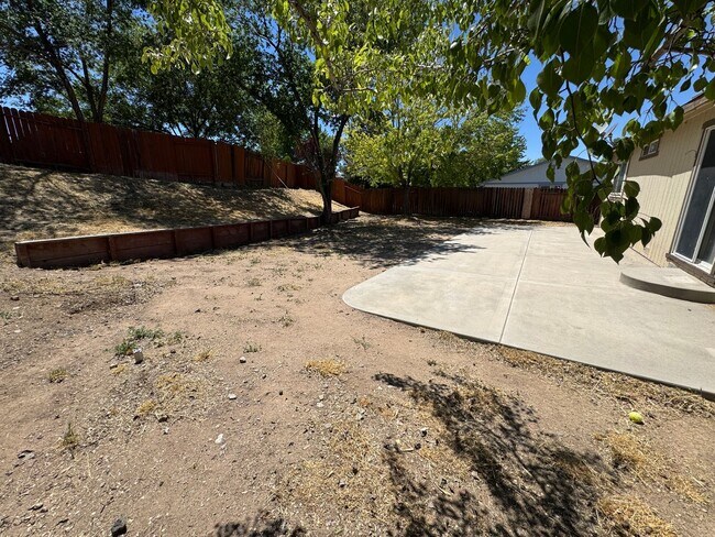 Building Photo - 5726 Dewberry Ct