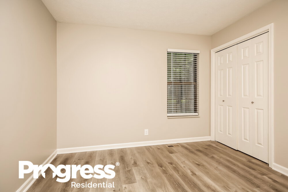 Building Photo - 1316 Ravenna Ct S