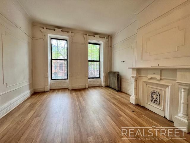 Building Photo - 1 bedroom in BROOKLYN NY 11216