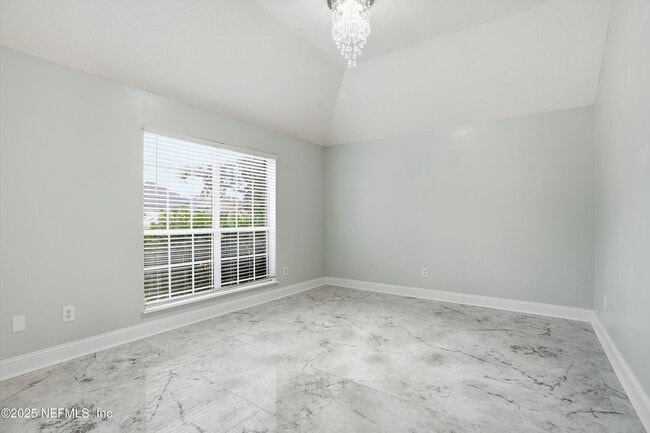 Building Photo - 2810 Sweetholly Dr