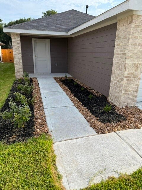 Building Photo - 11627 Ruffian Dr