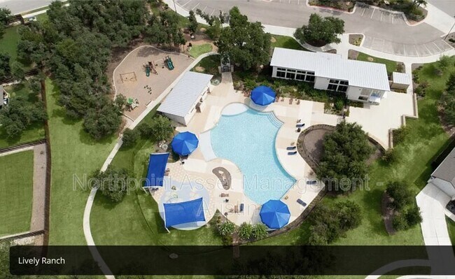 Building Photo - 2544 Four Waters Lp