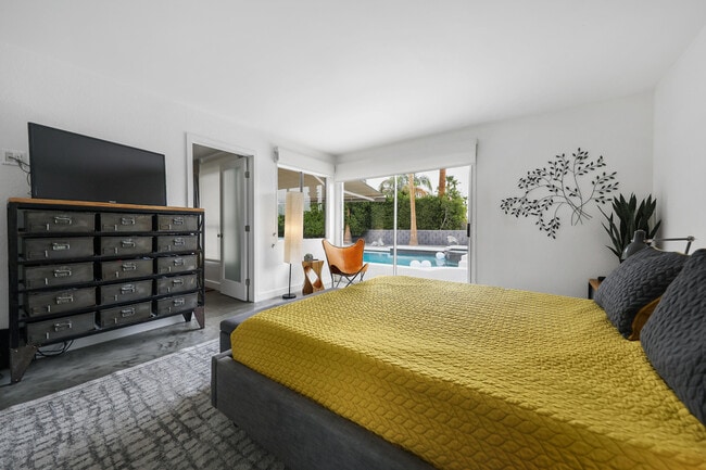 Building Photo - 71520 Gardess Rd