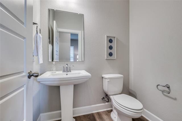 Building Photo - "Lovely 3-Bedroom, 2.5-Bath Home with Gourmet Kitchen and Inviting Indoor-Outdoor Living!"