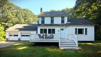 Building Photo - 742 Storrs Rd