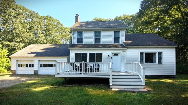 Building Photo - 742 Storrs Rd