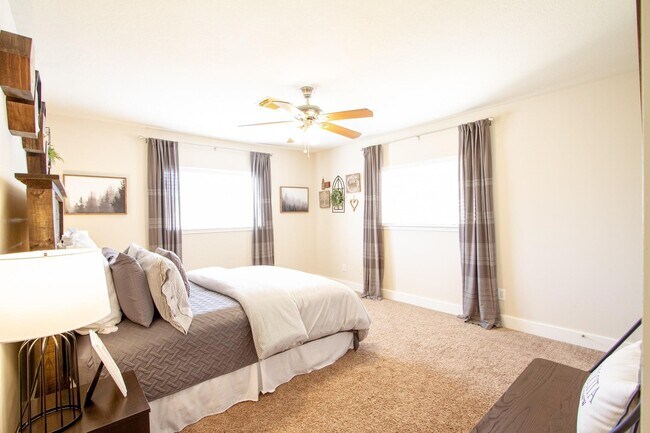 Building Photo - 18730 Atasca Oaks Dr