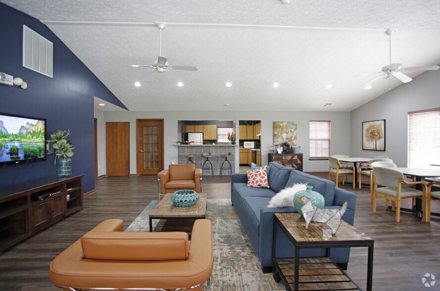 Crooked Creek Apartments 8101 N Thomas Meyers Dr Kansas City MO 64118