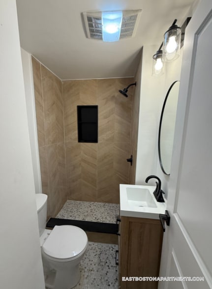 Building Photo - 20 Chelsea St