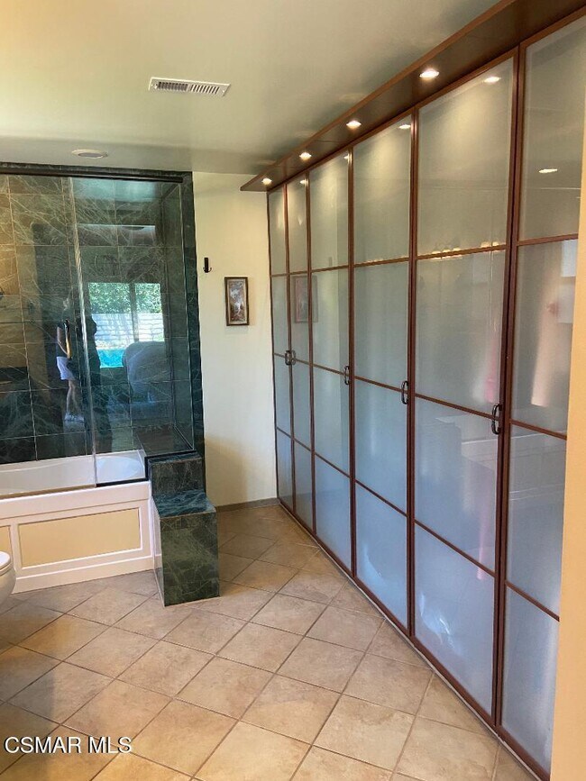 Building Photo - 2141 Basswood Ct