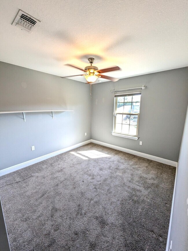 Building Photo - 8129 Segura St