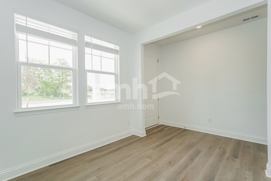 Building Photo - 1069 Broyles Crossing Southwest