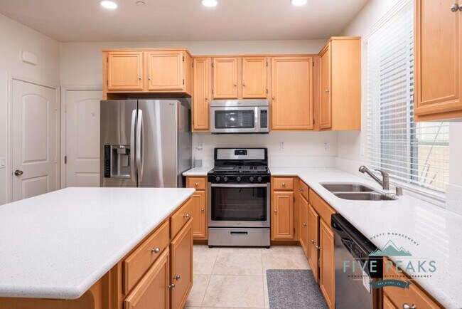 Building Photo - 1515 Franceschi Dr