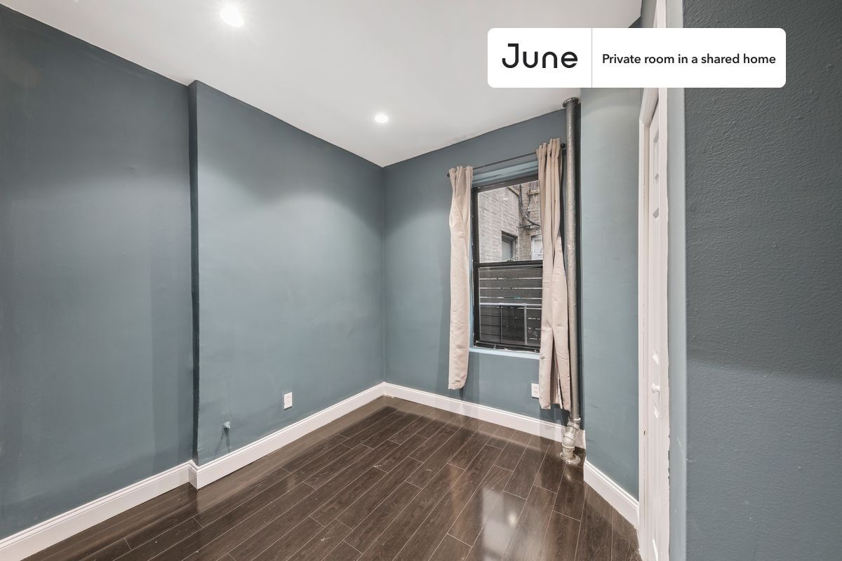 Building Photo - Room in Shared 2 bed/1 bath home in East Harlem