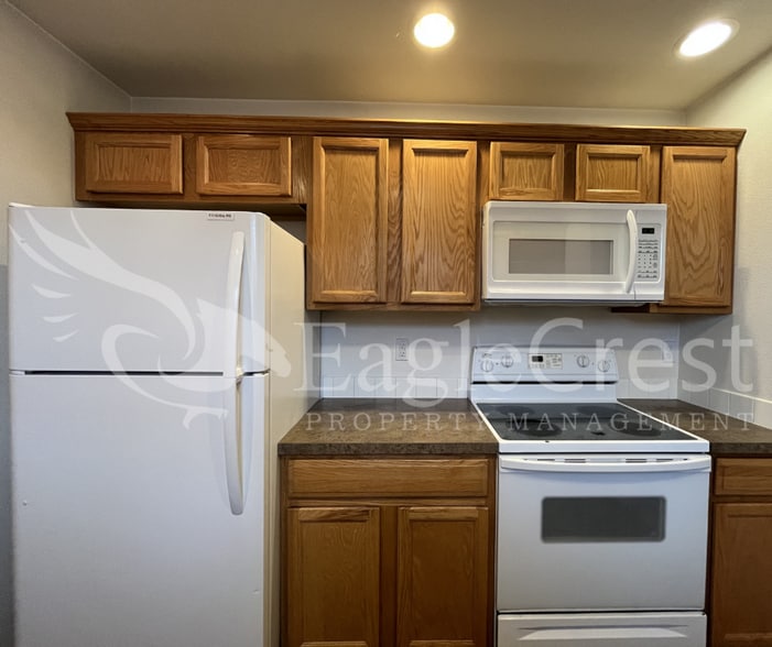 Building Photo - 1914SUNSET