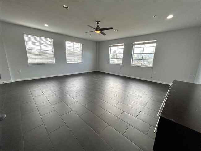 Building Photo - 1100 4th St N