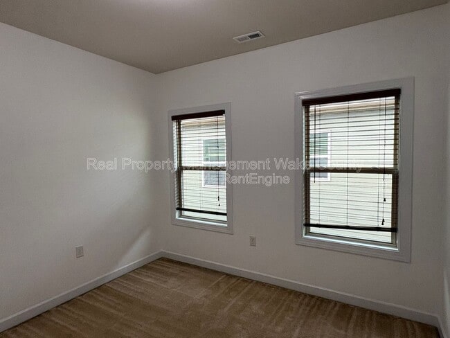 Building Photo - 441 Liberty Hill Pass