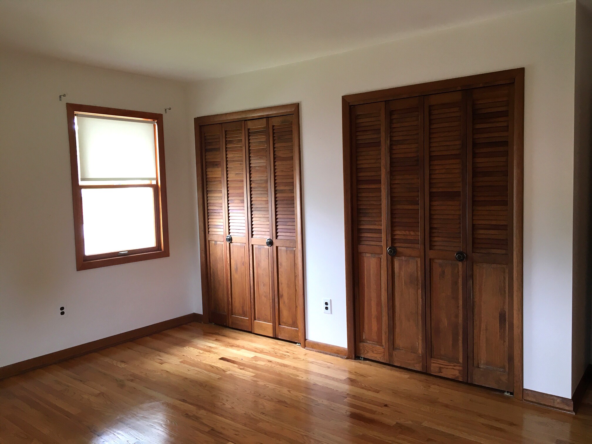 Building Photo - 193 Banta Ave