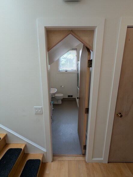 Entrance to 1st floor full bathroom - 2346 Cedar St
