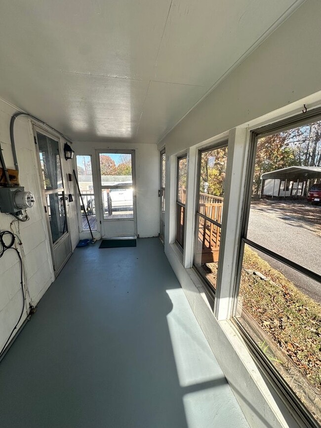 Building Photo - NEW RENTAL LISTING - NO HUD NO SECTION 8