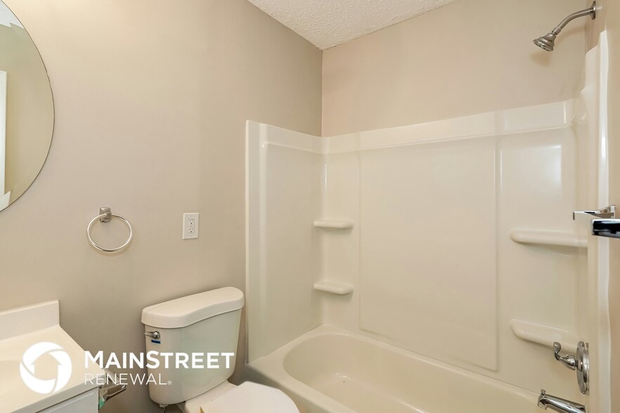 Building Photo - 8144 Colonnade Ct W