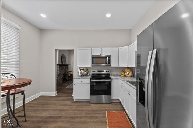 Building Photo - 195 W Marion St