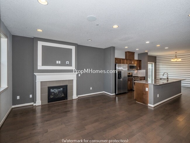 Building Photo - Fantastic Three Bedroom Home In Wilsonville On Corner Lot!
