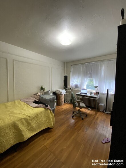 Building Photo - 1687 Commonwealth Ave