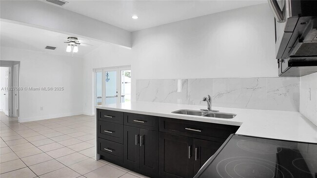 Building Photo - 15856 SW 143rd Ct