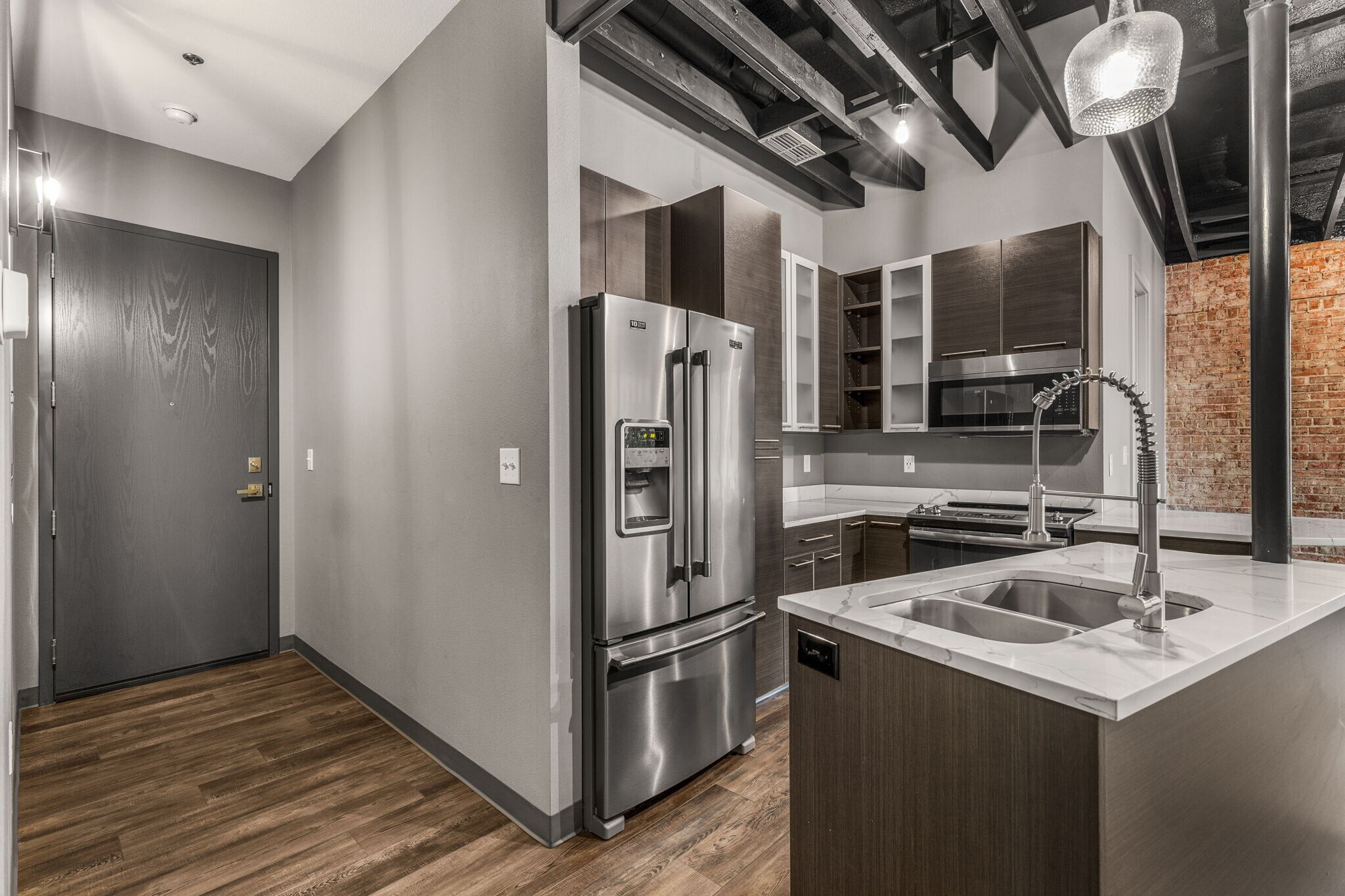 Building Photo - 901 9th St