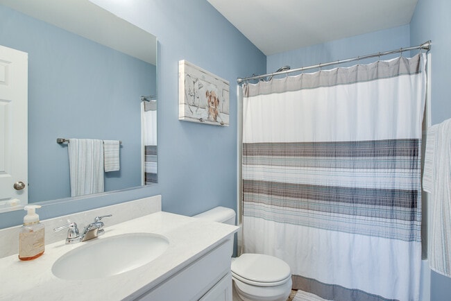 Building Photo - 217 Kristen St