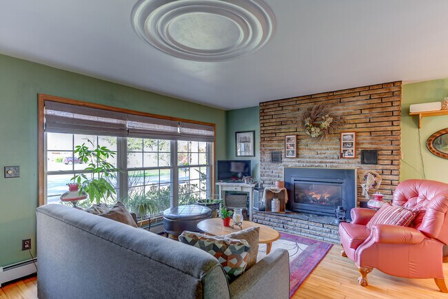 Building Photo - 3004 White Birch Ln