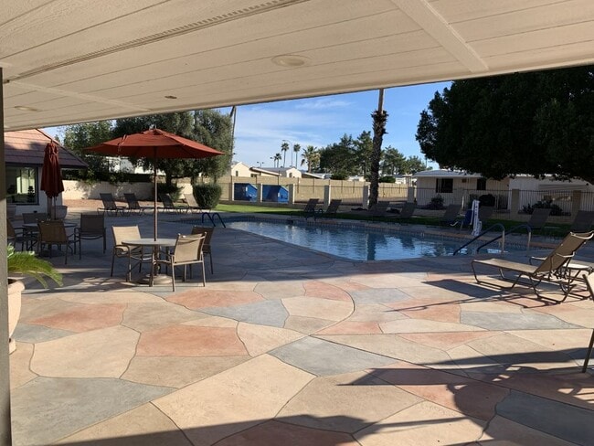 Building Photo - 201 S Greenfield Rd