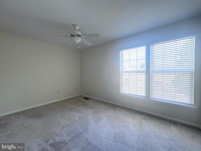 Building Photo - 17207 Sumac Ct