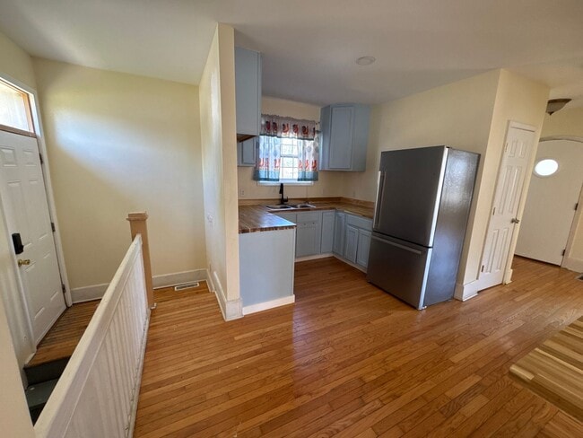 Building Photo - Paducah City Home