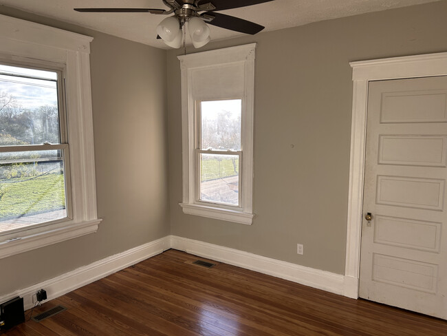 Bedroom 2 - 1816 Brewster Ave