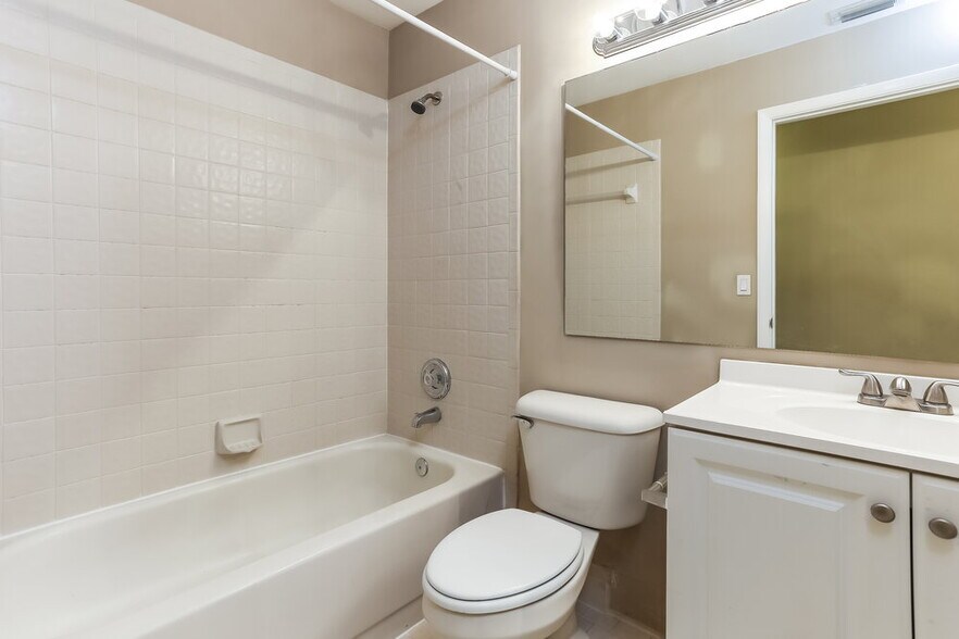 Building Photo - 80 Baytree Cir