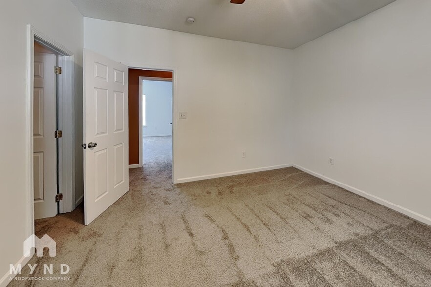 Building Photo - 6325 Mallard View Ln