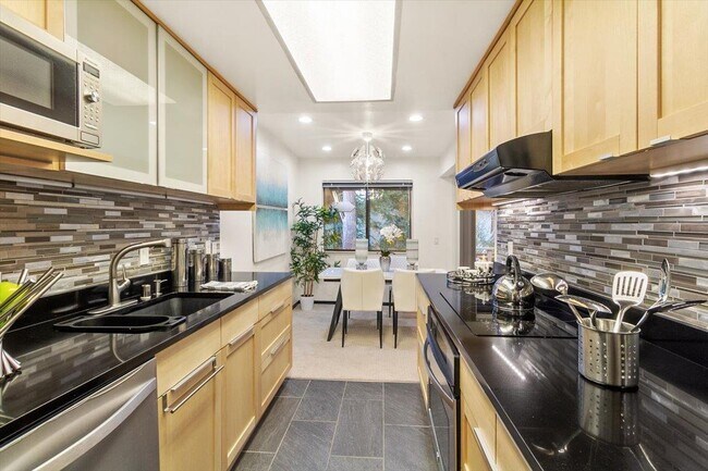 Building Photo - 20720 4th St