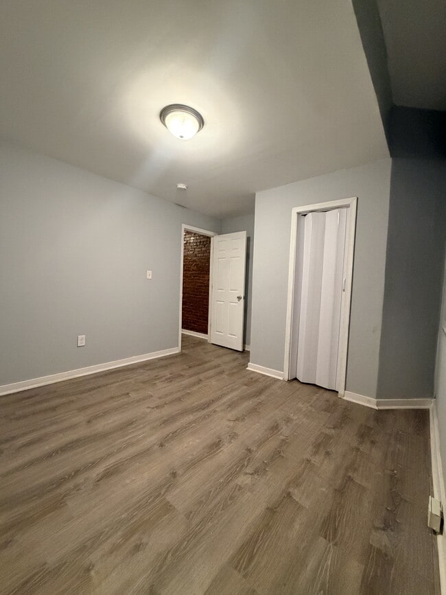 Building Photo - 1617 Darley Ave