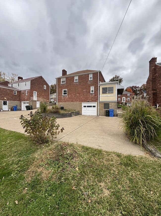Building Photo - Beautiful Home for Rent