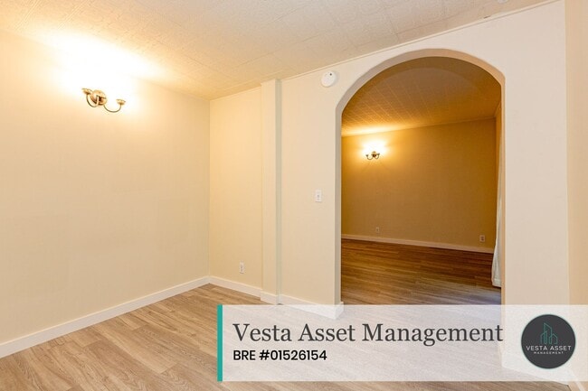 Building Photo - 1938-1940 Jefferson St