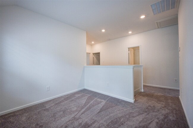 Building Photo - 609 Royal Arch Dr