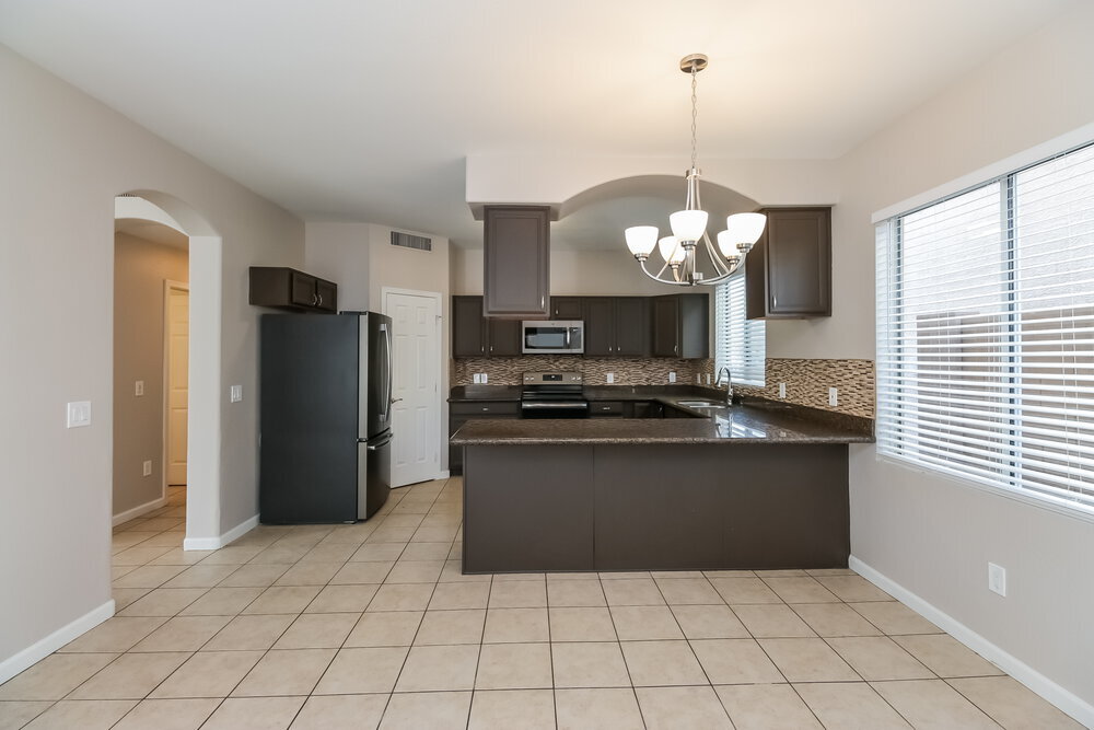 Building Photo - 7233 S 40th Ave