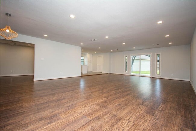 Building Photo - 6810 Northampton Way