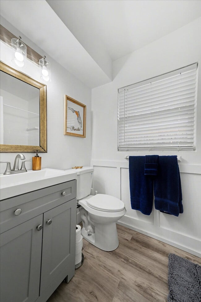 Building Photo - 711 E Gulf Blvd