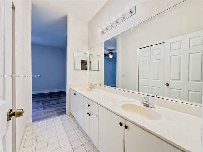 Building Photo - 15276 SW 91st Ln
