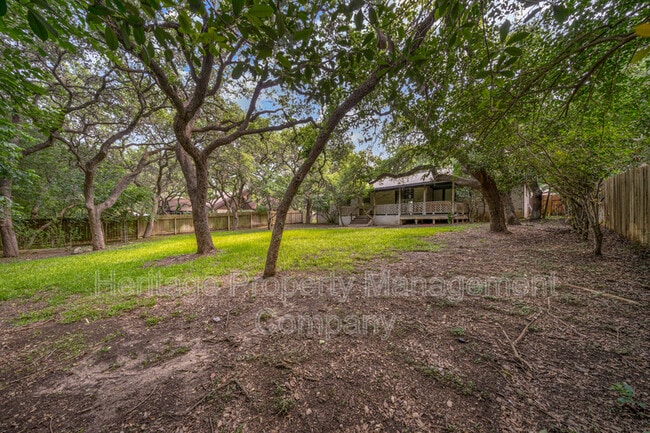 Building Photo - 16722 Lilly Crest Dr
