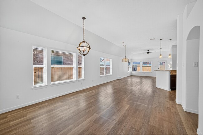 Building Photo - 16930 Creek Mountain Dr